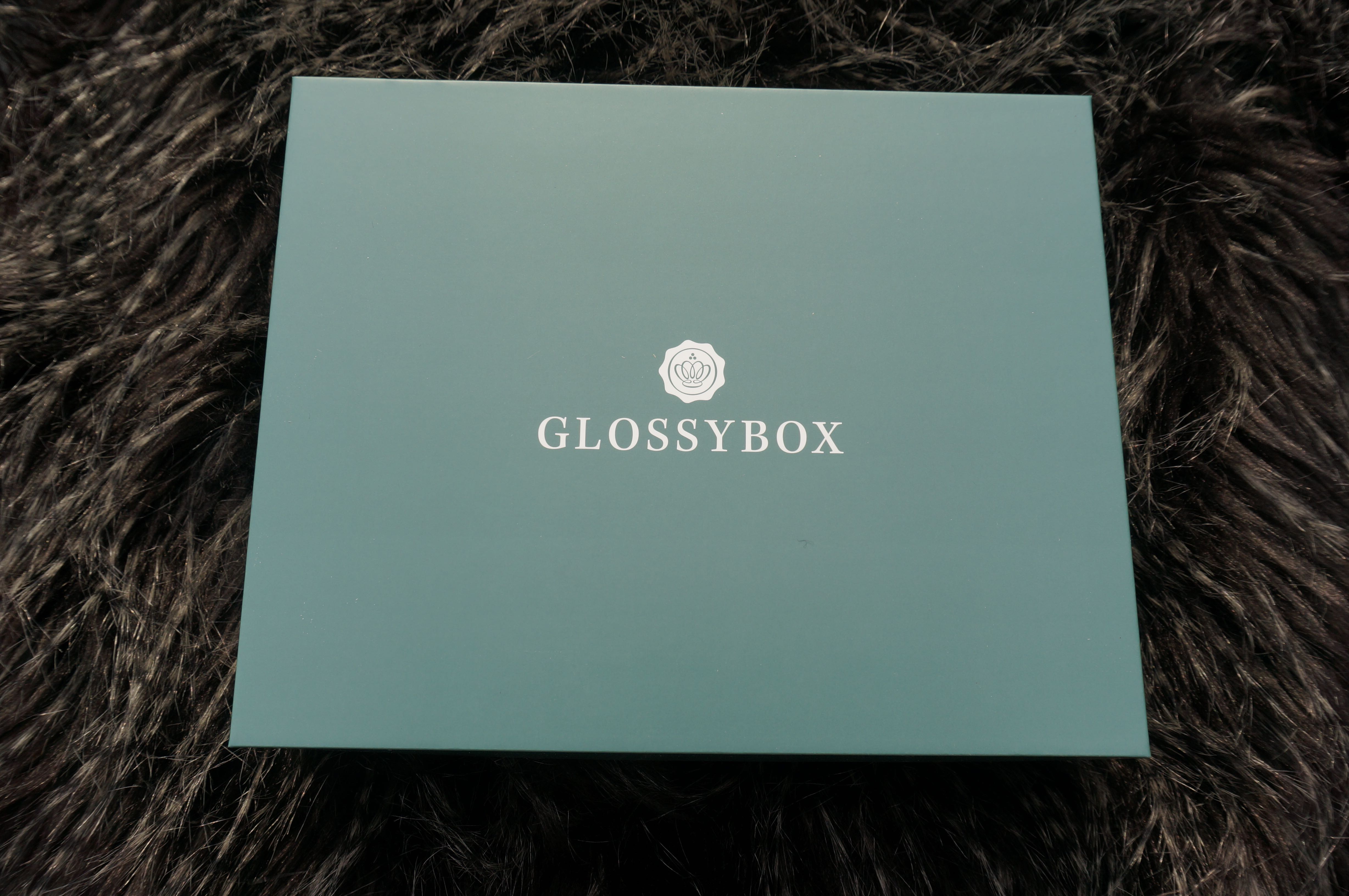 Glossybox Unboxing – Wanderlust